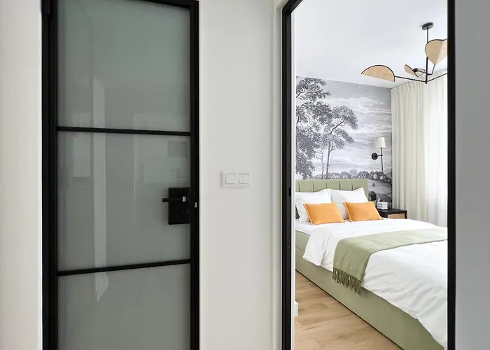 Gustowny Apartament Przy Metrze