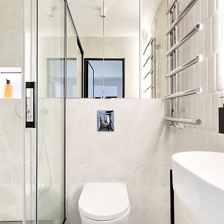 Gustowny Apartament Przy Metrze Warszawa Zewnętrze zdjęcie
