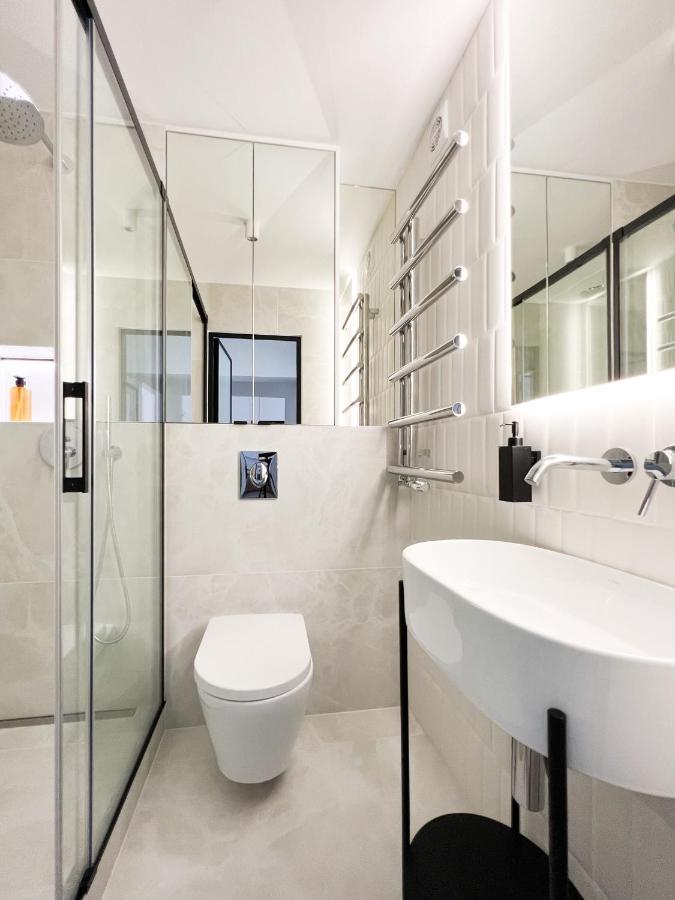 Gustowny Przy Metrze Apartament *
