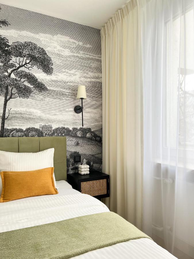 Gustowny Przy Metrze Apartament *